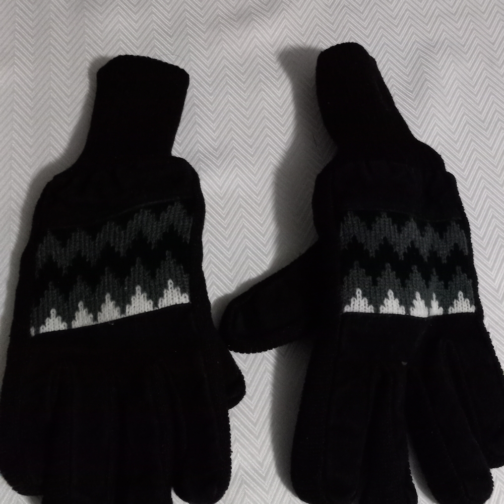 Black and Gray Winter Gloves Small Medium